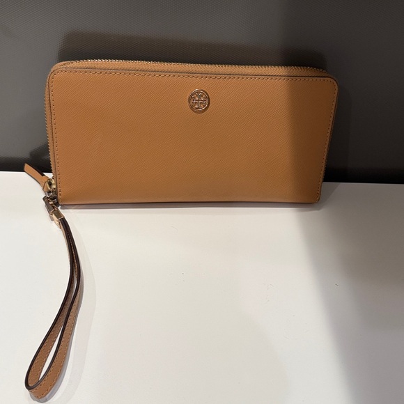 Tory Burch Camel Wristlet Clutch - Picture 2 of 5
